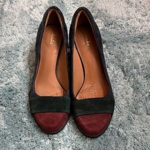 Clarks Women's Navy Blue , Green and Burgundy heels